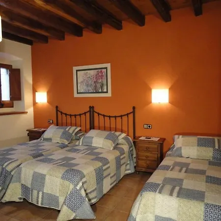 Speciality Sleeps 20 Pool Wifi Villa Olost